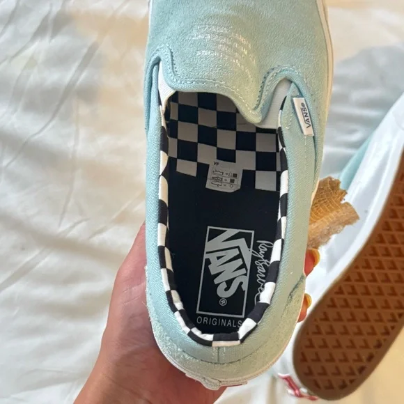 Vans Ray Barbee X Leica OG Classic Slip-On Suede ‘Capturing the Journey’ Sneaker - Picture 9 of 15